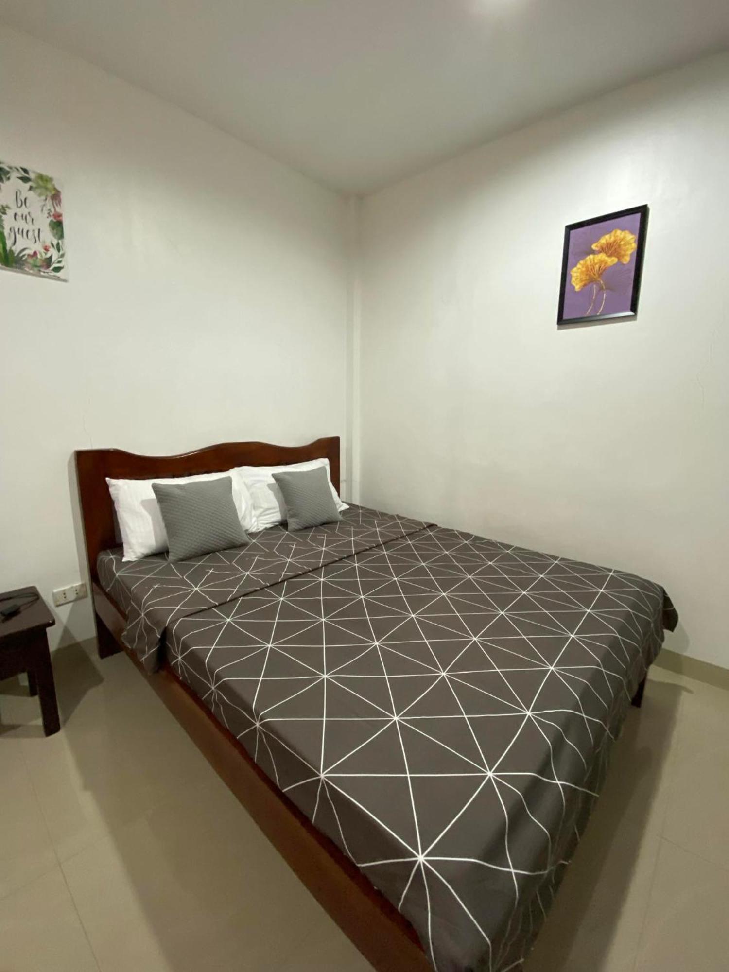 Casa Oeste Moalboal Buitenkant foto