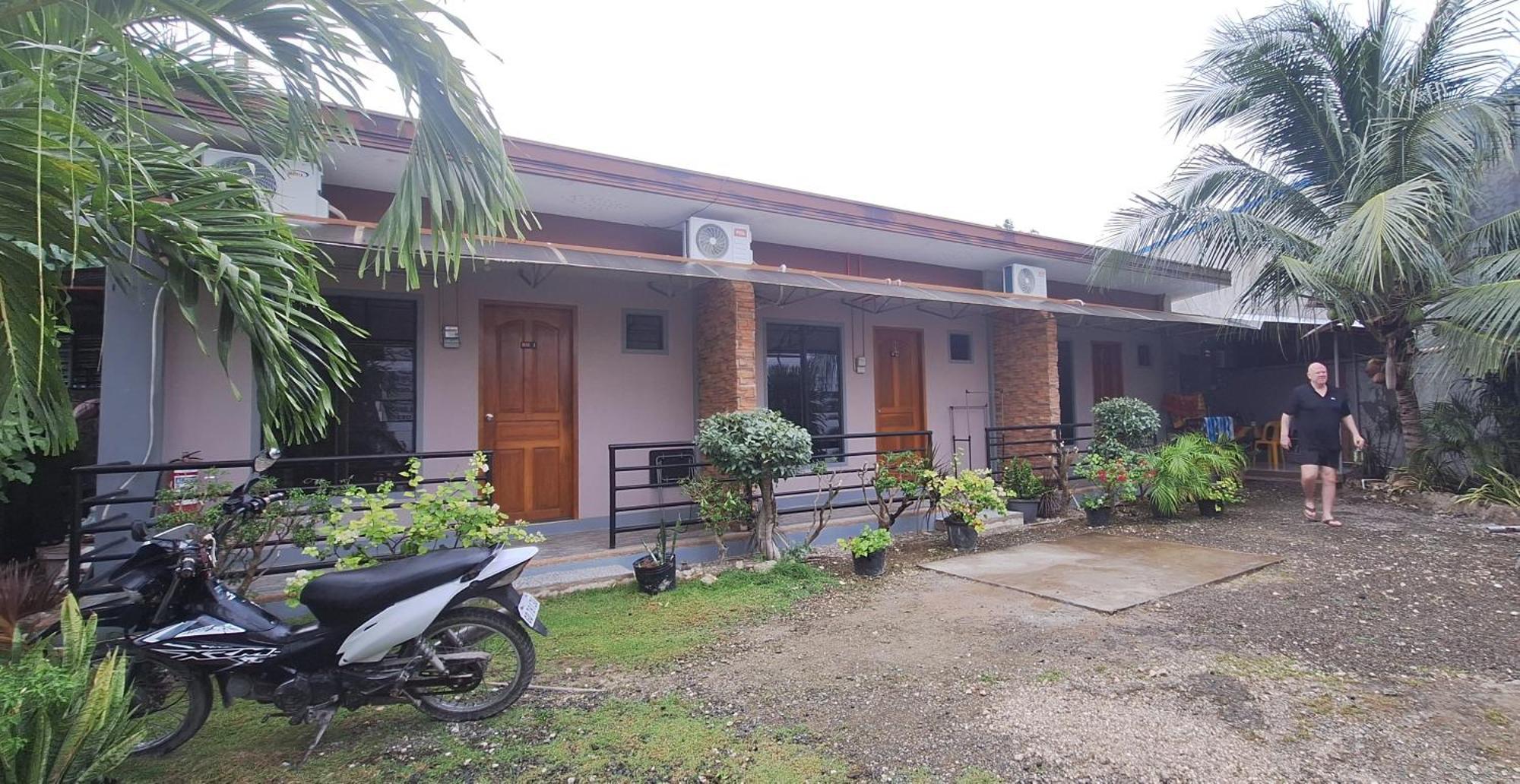 Casa Oeste Moalboal Buitenkant foto
